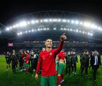 《互动话题：41岁C罗即将第六次征战世界杯，你认为他能走多远？》